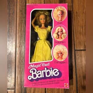 1981 Magic Curl Barbie. Excellent condition with all original accessories.